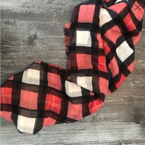 Avenue Scarf in Buffalo Check